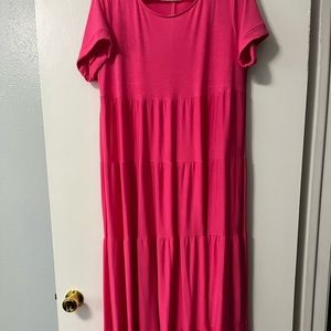 NWT tiered maxi dress
